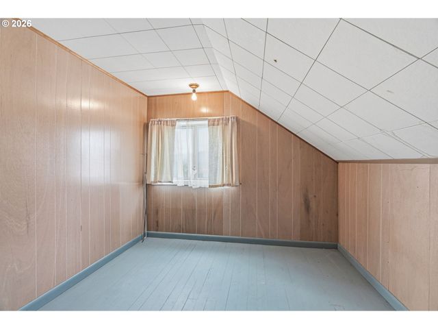 77 S WELCOME SLOUGH Rd, Cathlamet, WA 98612