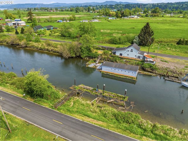 77 S WELCOME SLOUGH Rd, Cathlamet, WA 98612