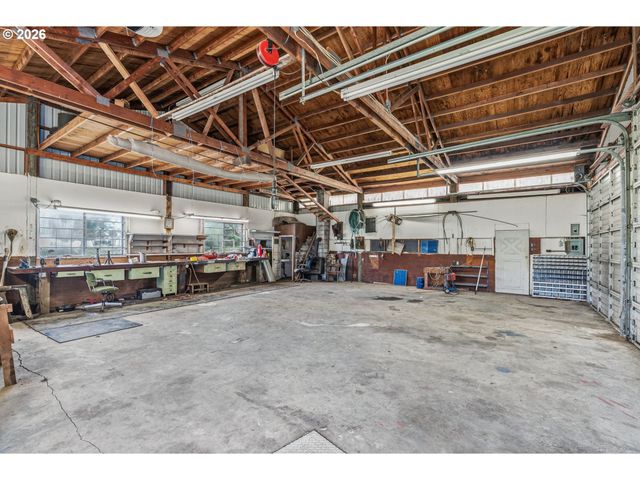 77 S WELCOME SLOUGH Rd, Cathlamet, WA 98612
