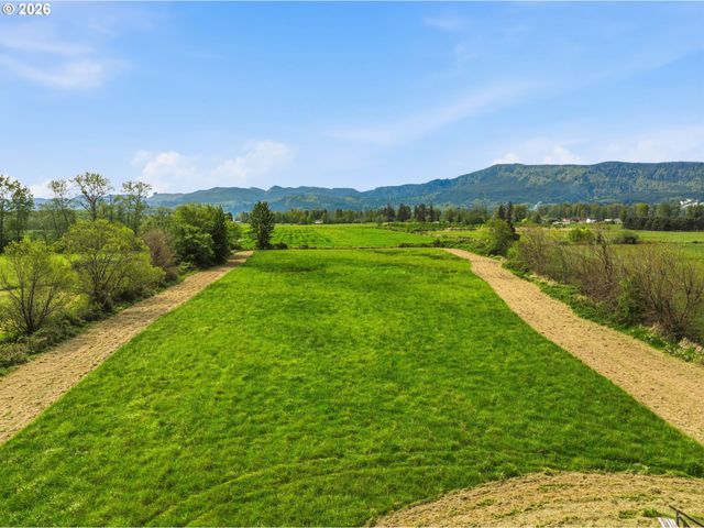 77 S WELCOME SLOUGH Rd, Cathlamet, WA 98612