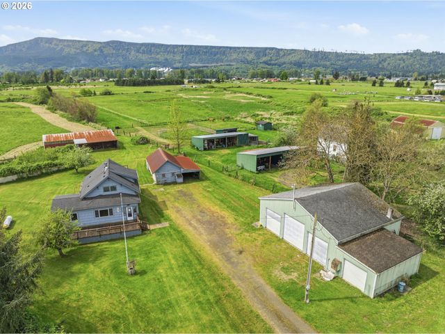 77 S WELCOME SLOUGH Rd, Cathlamet, WA 98612