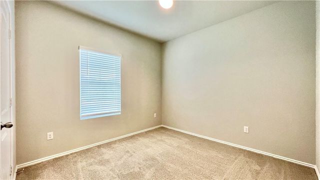 5913 Shanjia DR, Austin, TX 78724