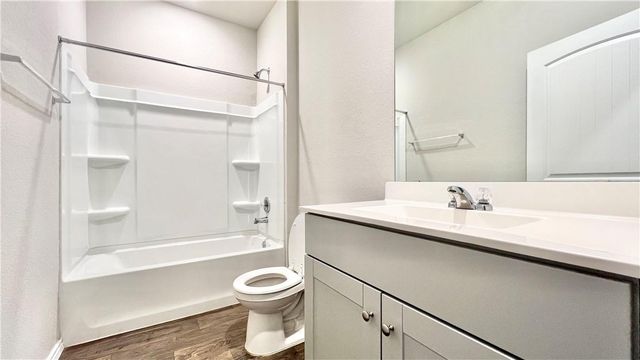 5913 Shanjia DR, Austin, TX 78724