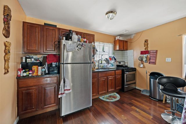 825 E 224th Street 2, Bronx, NY 10466