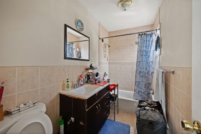 825 E 224th Street 2, Bronx, NY 10466
