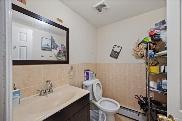 825 E 224th Street 2, Bronx, NY 10466
