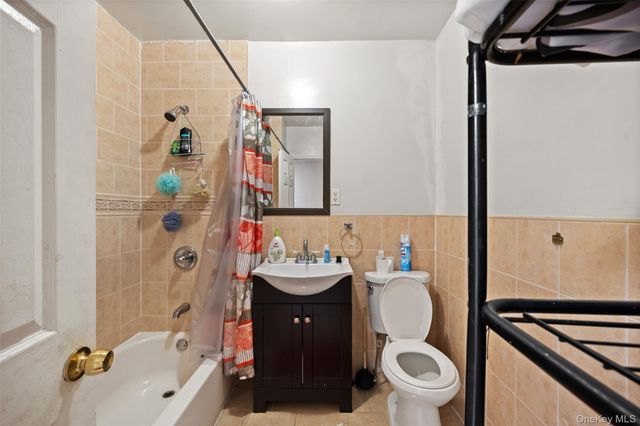 825 E 224th Street 2, Bronx, NY 10466