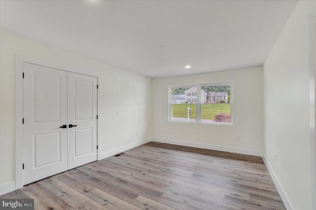 879 GRAFFIUS RD, York, PA 17404
