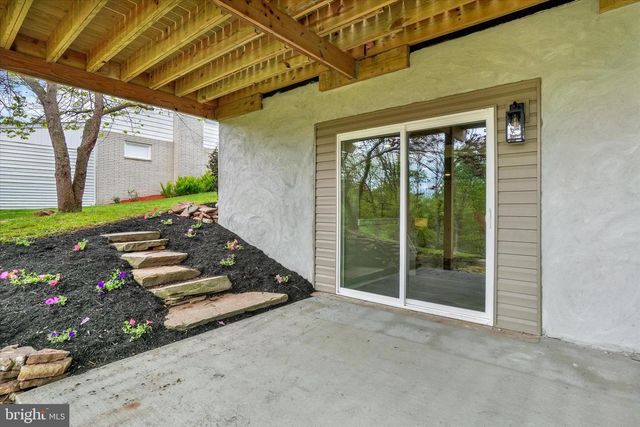 879 GRAFFIUS RD, York, PA 17404