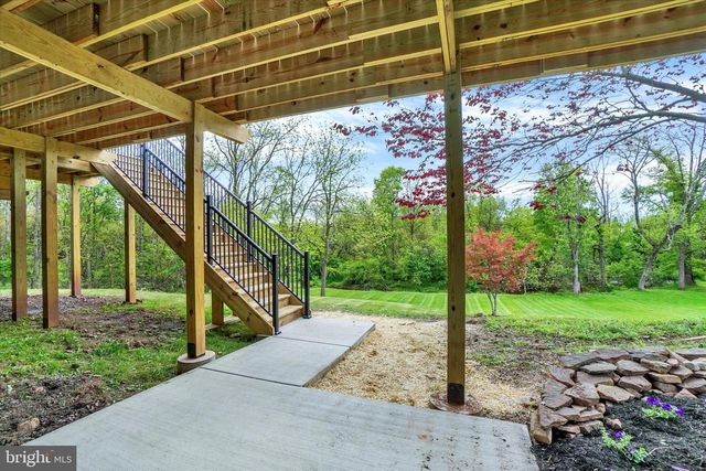879 GRAFFIUS RD, York, PA 17404