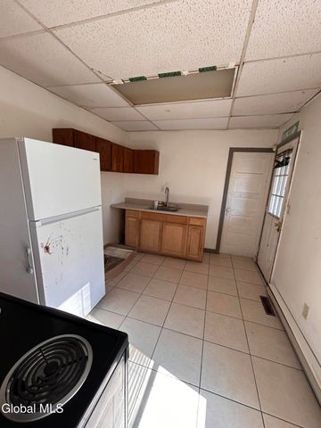 515 South Avenue, Schenectady, NY 12305