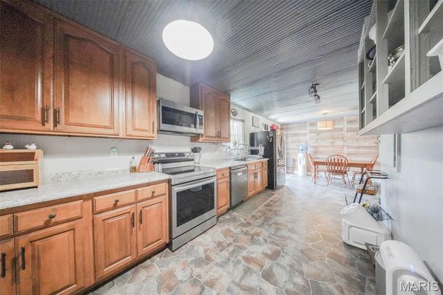 11685 County Road 5320, Rolla, MO 65401