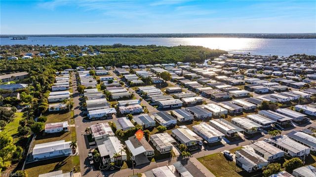 14736 Patrick Henry RD, North Fort Myers, FL 33917