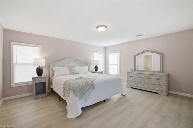 14736 Patrick Henry RD, North Fort Myers, FL 33917