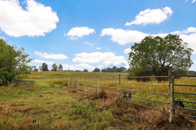 4 Somerset Road, Fair Grove, MO 65648