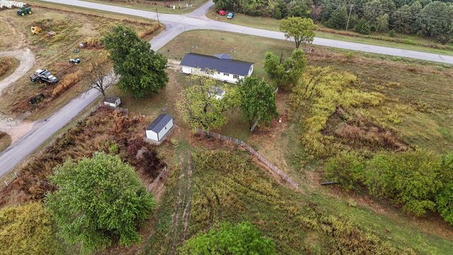 4 Somerset Road, Fair Grove, MO 65648