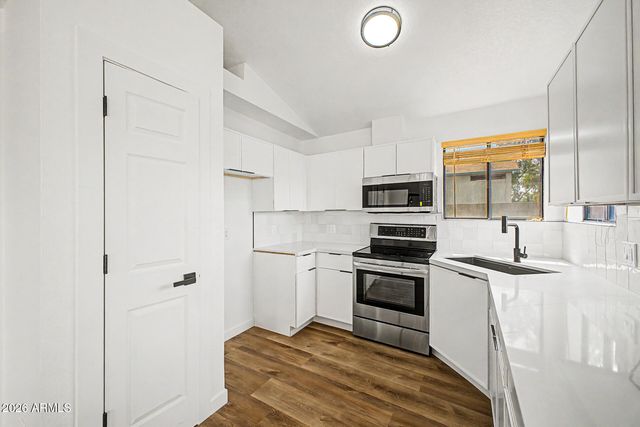 921 S VAL VISTA Drive 60, Mesa, AZ 85204