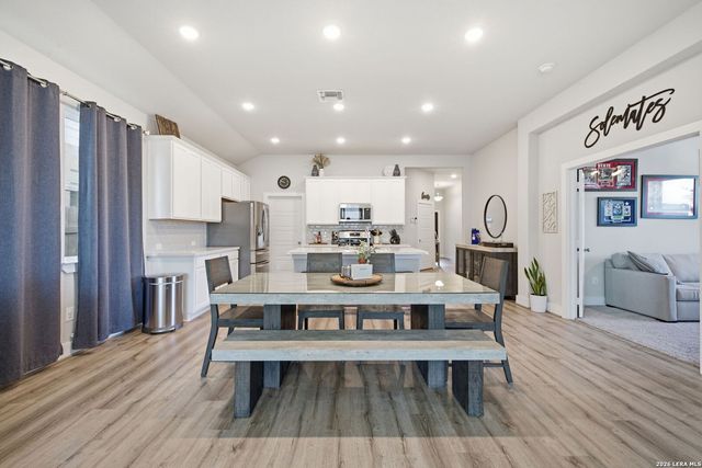 14811 PALMER CRK, San Antonio, TX 78217