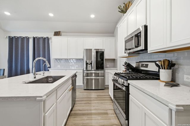 14811 PALMER CRK, San Antonio, TX 78217