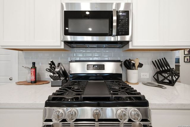 14811 PALMER CRK, San Antonio, TX 78217