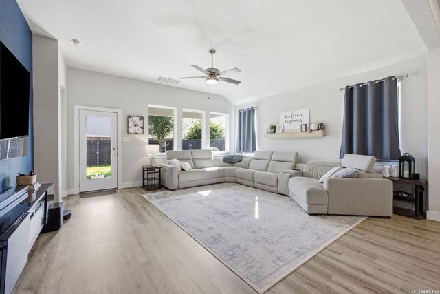14811 PALMER CRK, San Antonio, TX 78217
