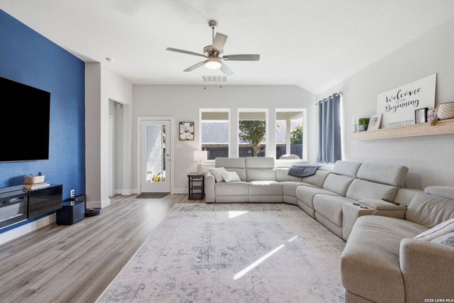 14811 PALMER CRK, San Antonio, TX 78217