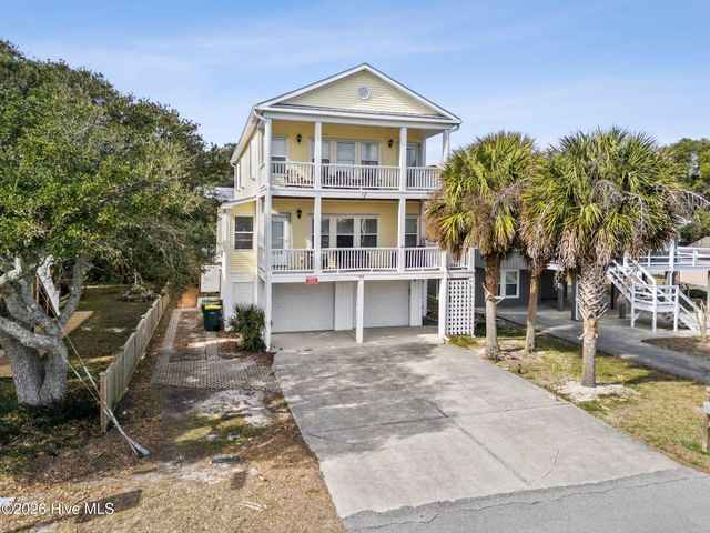 618 S Fourth Avenue 1, Kure Beach, NC 28449