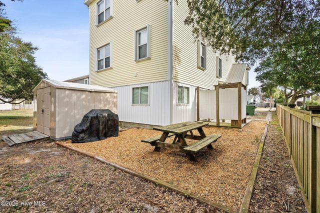 618 S Fourth Avenue 1, Kure Beach, NC 28449