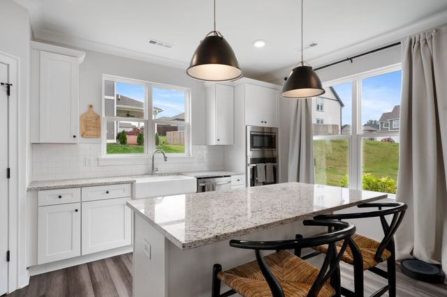 4500 Socata Ct, Cross Plains, TN 37049