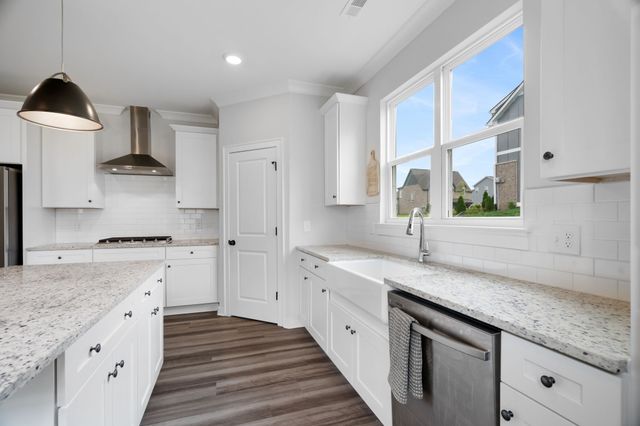 4500 Socata Ct, Cross Plains, TN 37049
