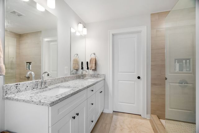4500 Socata Ct, Cross Plains, TN 37049