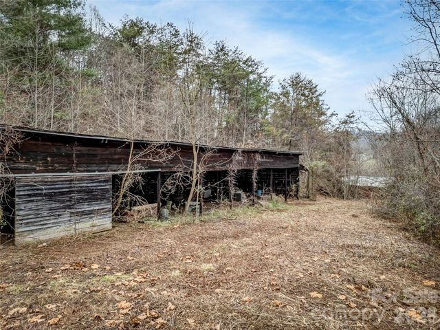 896 Newfound Road, Leicester, NC 28748