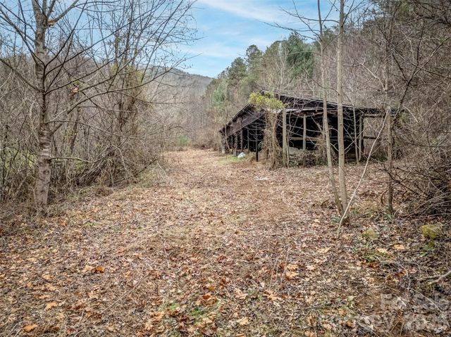 896 Newfound Road, Leicester, NC 28748