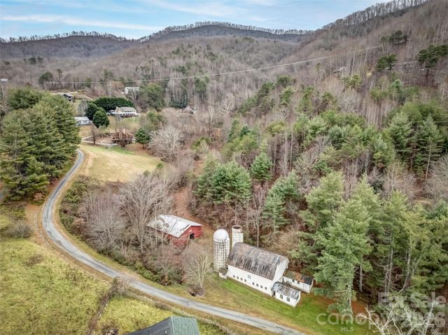 896 Newfound Road, Leicester, NC 28748