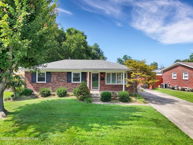 2704 Alps Rd, Louisville, KY 40216