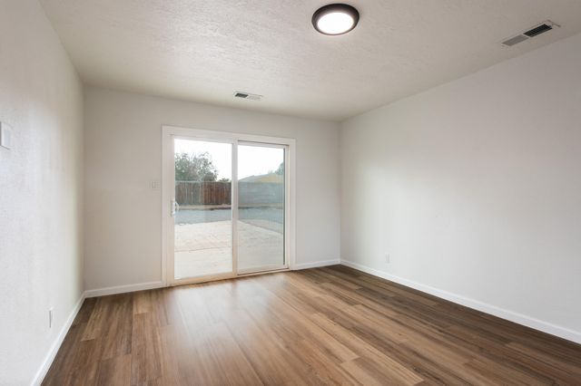 303 Oreja De Oro Drive SE, Albuquerque, NM 87124