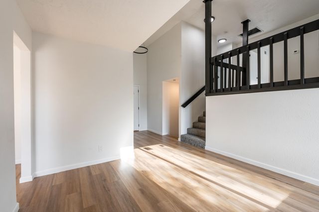 303 Oreja De Oro Drive SE, Albuquerque, NM 87124