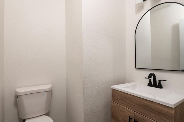 303 Oreja De Oro Drive SE, Albuquerque, NM 87124