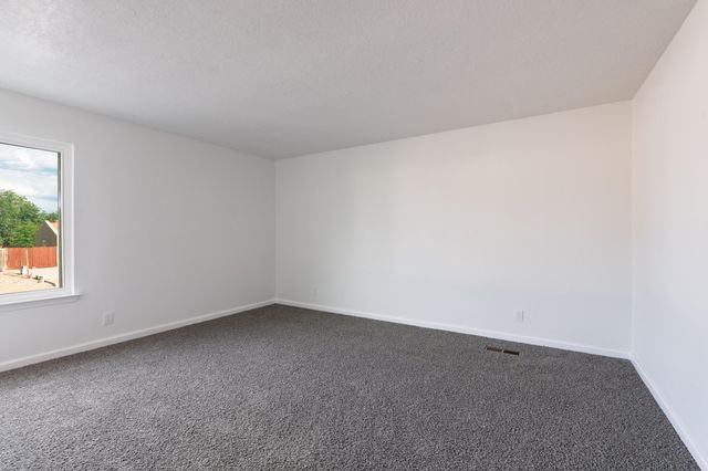303 Oreja De Oro Drive SE, Albuquerque, NM 87124