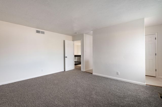 303 Oreja De Oro Drive SE, Albuquerque, NM 87124