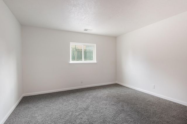 303 Oreja De Oro Drive SE, Albuquerque, NM 87124