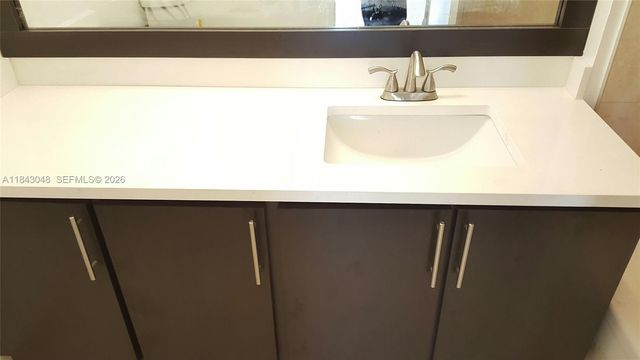 18151 NE 31st Court 907, Aventura, FL 33160