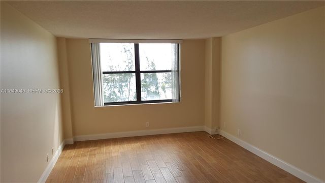 18151 NE 31st Court 907, Aventura, FL 33160