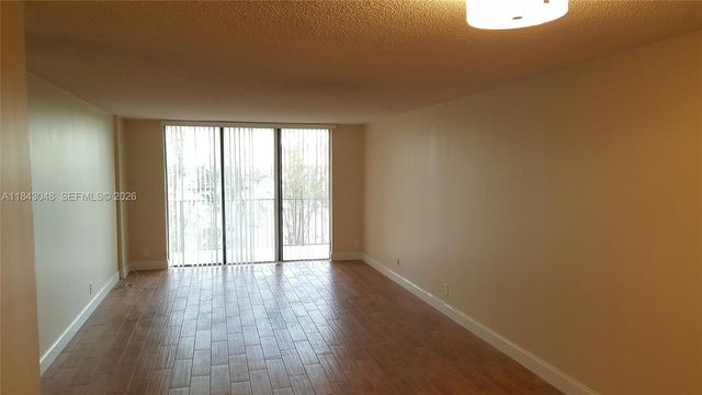 18151 NE 31st Court 907, Aventura, FL 33160