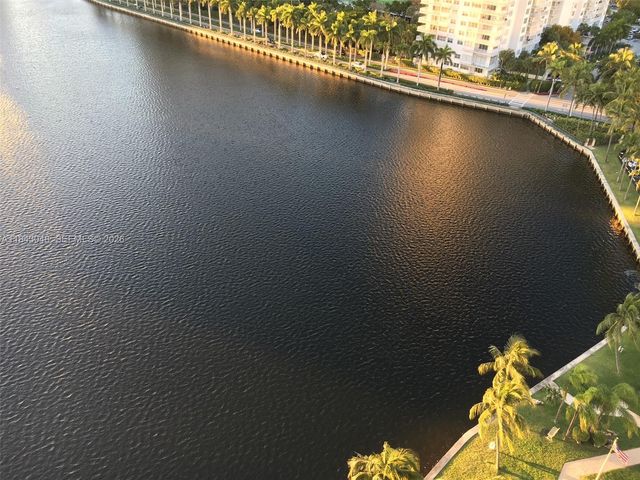 18151 NE 31st Court 907, Aventura, FL 33160