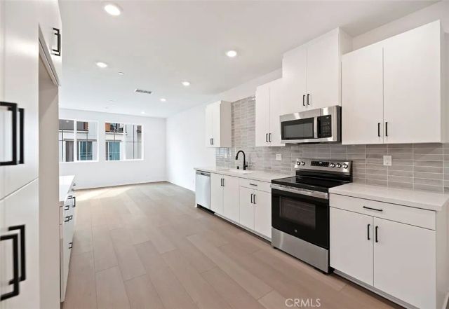 16121 Spicebush Lane, Chino, CA 91708