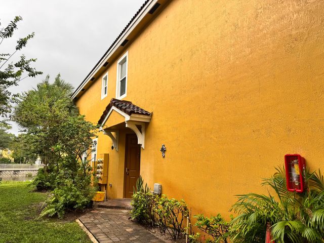 1010 Pipers Drive, West Palm Beach, FL 33415
