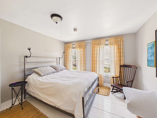 37 Robinson Avenue, Rochester, VT 05767