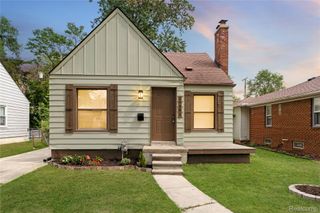 20301 Kenosha Street, Harper Woods, MI 48225