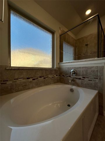 505 Reatta Drive, Justin, TX 76247